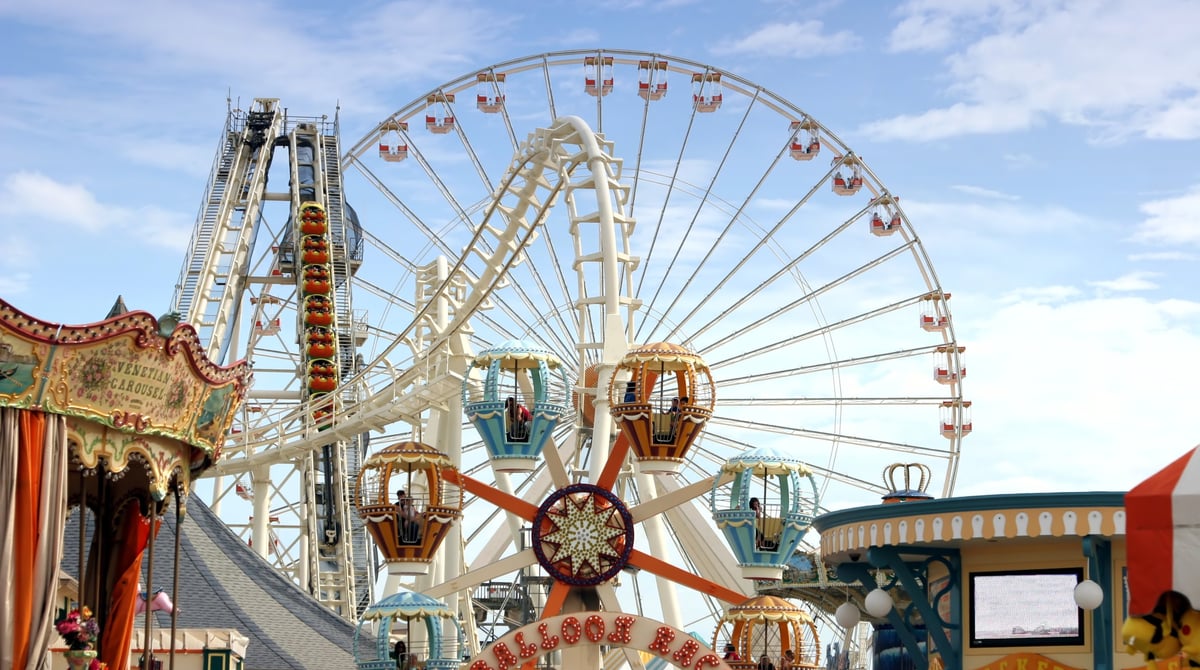 Amazon Buys Old Amusement Park For Possible Distribution Center